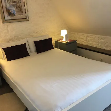 فندق مبيت وإفطار Au Bon Accueil 2*