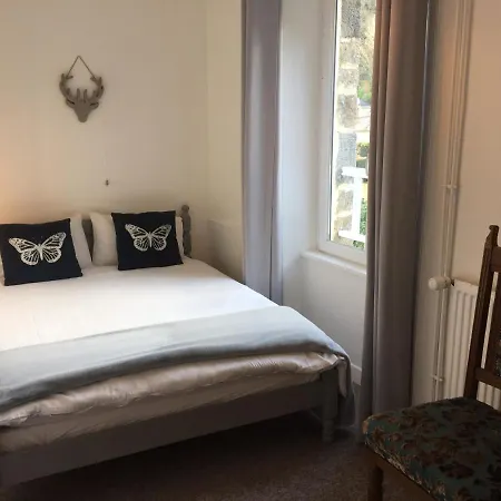 Au Bon Accueil Bed & Breakfast