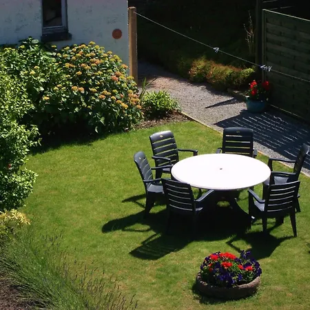 Au Bon Accueil Bed & Breakfast 2*