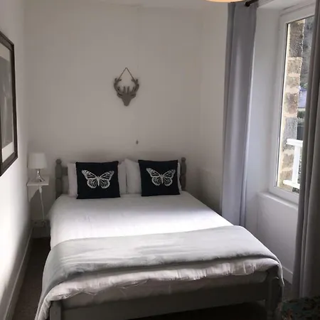 Au Bon Accueil Bed & Breakfast 2*